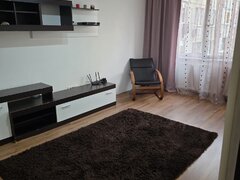 Piata Rahova, chiar pe strada Croitoru Vasile, intersectie Calea Rahova